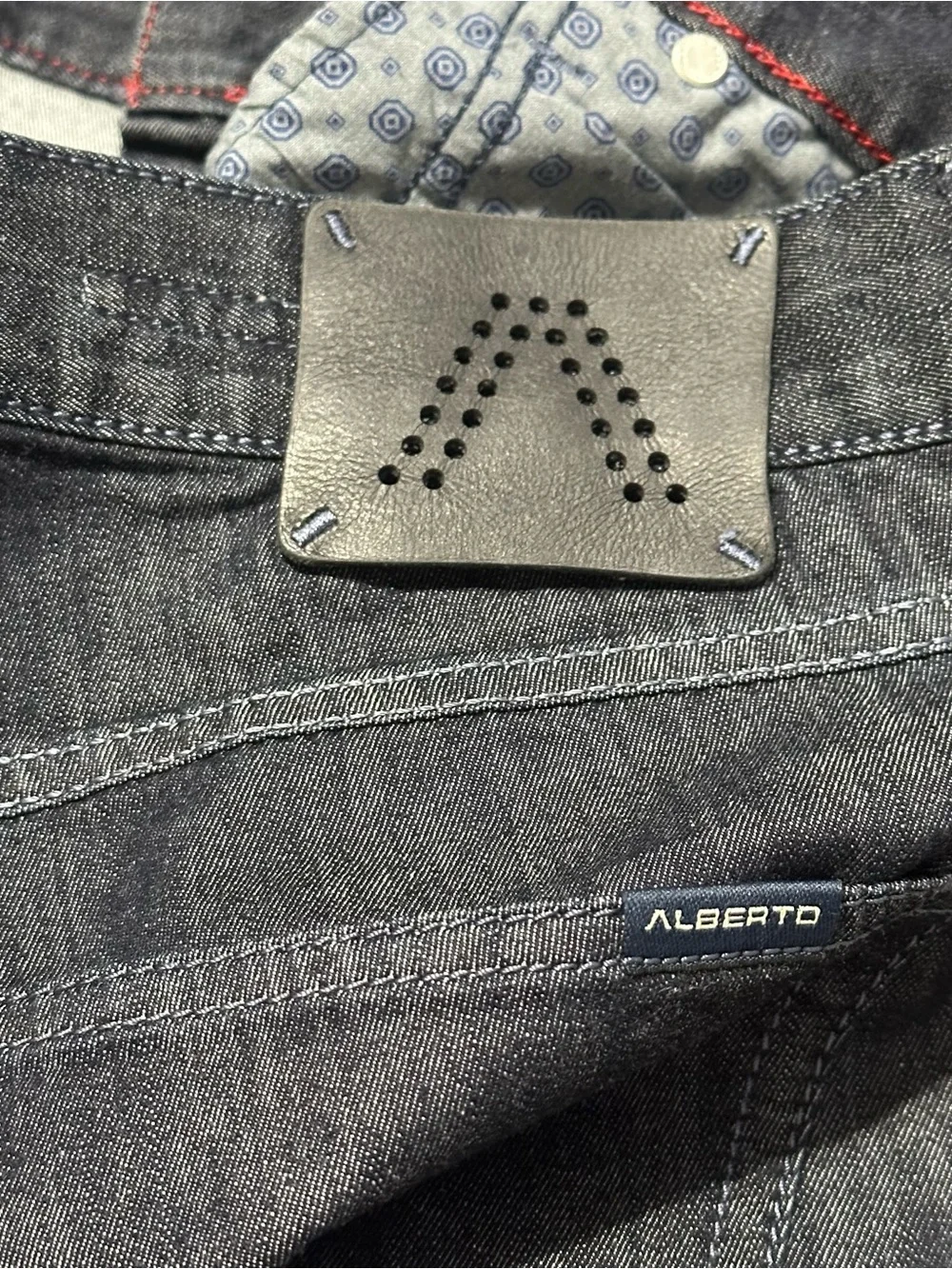 Alberto Men's Size 38 x 32 Dark Indigo Blue Straight Leg Jeans
